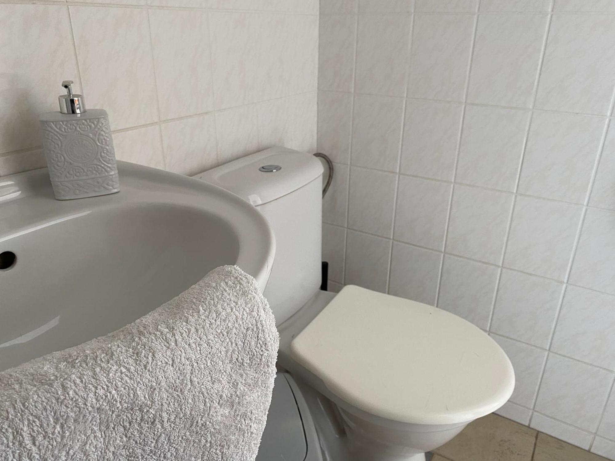 Janata Guest house 3*