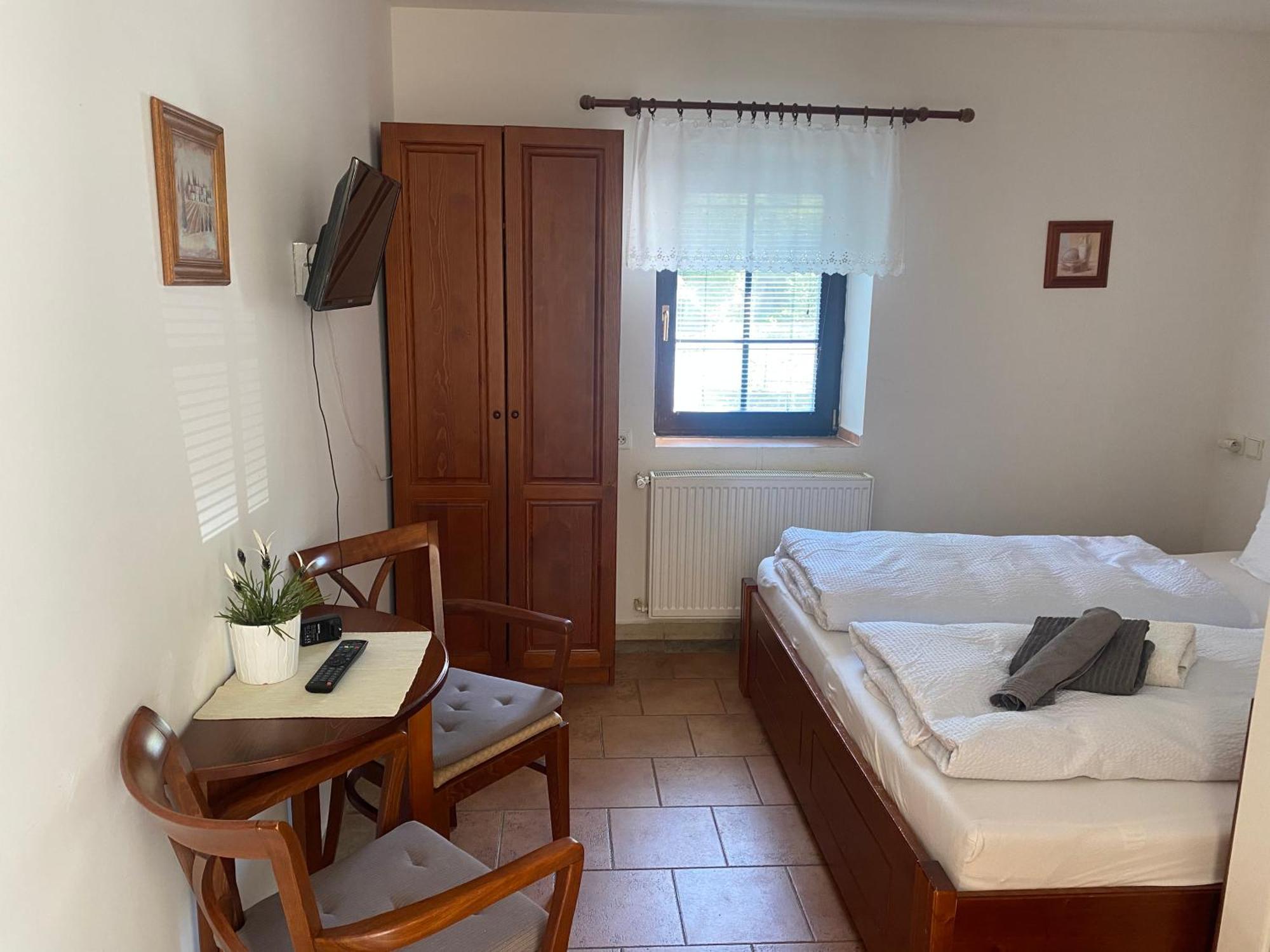 Janata Guest house 3*